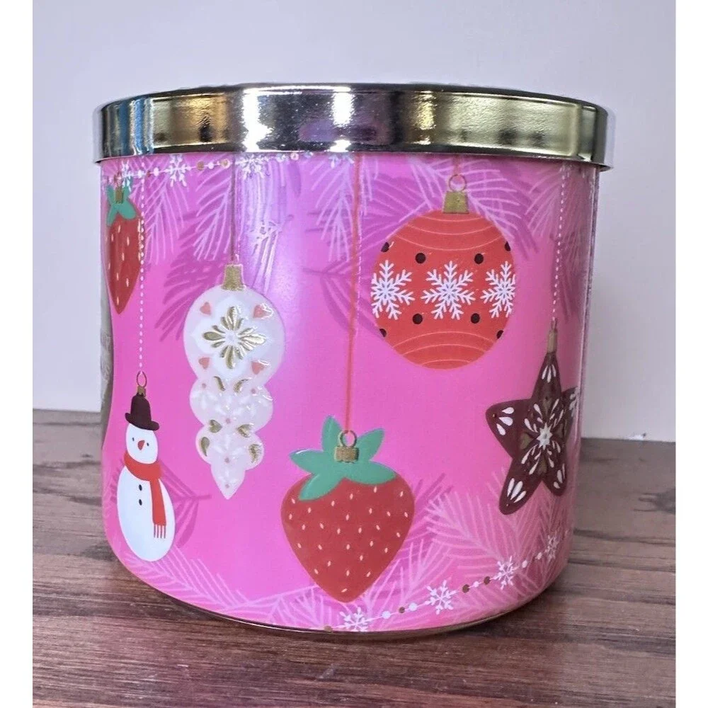 Bath & Body Works Strawberry Snowflakes 3-Wick Candle 14.5 oz with Snowflake Lid